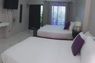 Image de Luxury havens with two kings or a king and queen bed, overlooking Port Antonio