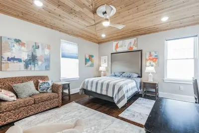 Image de Beach Block Beauty! Top-Floor Tranquility 3br 3ba