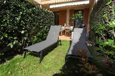 Image de St Cyprien classé 3 étoiles charmant rez de jardin 2 velos Piscine
