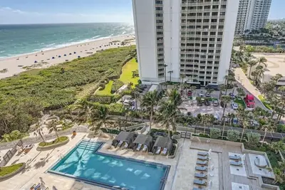 Image de Amrit Resort - Bask in Rare Oceanfront Luxury with Stunning Views