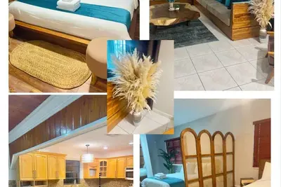 Image de 1 King Bed & 2 Queen Beds 1. 5 miles from the beach