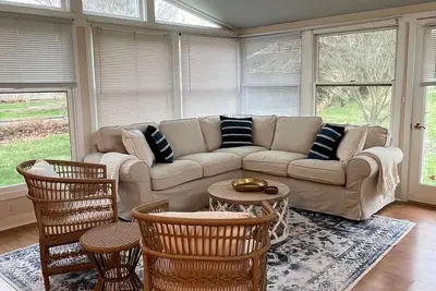 Image de Charming 3-bedroom cottage with WiFi, Ac in lovely Narragansett!