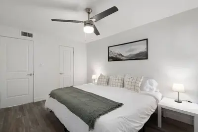 Image de 1br Apt. + Parking | Steps from Phoenix Art Museum