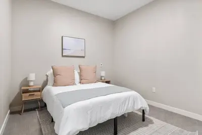 Image de Downtown 2br with Gym, Wi-Fi & Coworking Space