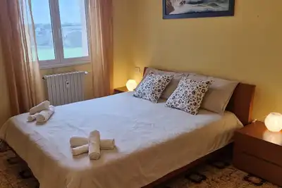 Image de Modern furnished two-room apartment near old town and Fs station