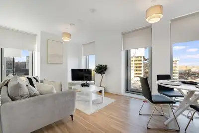 Image de Luxury 2br in Media City