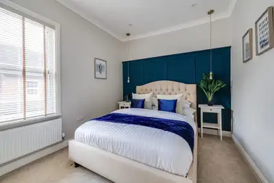 Image de Royal Chester Retreat - Rose Platinum Properties