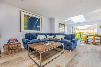 Image de Gorgeous Coastal Family Home | Pass The Keys