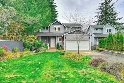 Image de Lakefront Gem w/ Deck & Grill in Shelton