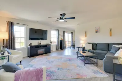 Image de 2 Mi to Dtwn Fulton: 'Meadowlark' Home w\/ Deck!