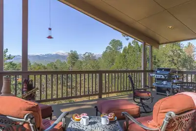 Image de Wine & Wilderness: Mtn Luxe Chalet/ Hot Tub/ Views