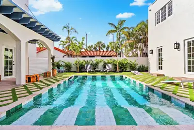 Image de Moroccan Elegance | Near Beach & Downtown | Curated Experiences