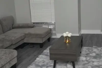 Image de Charming 2-bed 2-bath townhouse with WiFi, Ac in by the galleria Houston