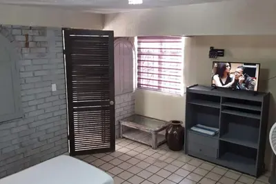 Image de Alojamiento cerca del aeropuerto con alberca