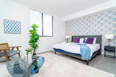 Image de King Bed brand new safe Oasis minutes to Brickell