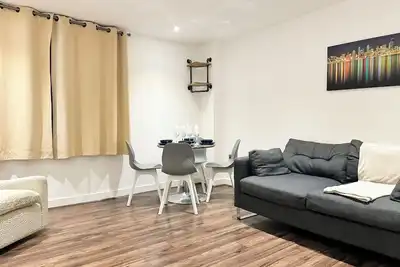 Image de Luxury Urban Retreat in Basingstoke, by Edens\n