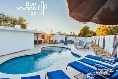 Image de Ultimate Backyard Retreat | Heated Pool/ Bbq/Games