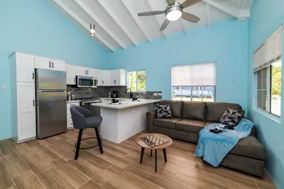 Centrally locatedCharming 1-bdr apartment with all amenities for a relaxing stay