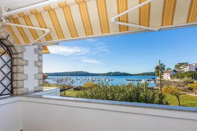 Image de Superbe appartement à Palit avec WiFi