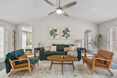 Image de Broad Ripple Creekside Retreat - 4bd/2ba