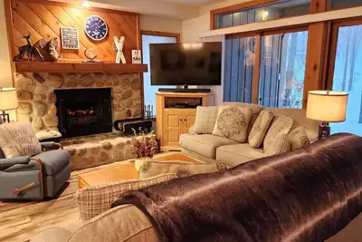 Image de Southridge #9 - Ski-in/ski-out at base of Nub's Nob - Sleeps 6