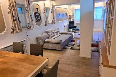 Image de Cozy vacation apartment in the basement