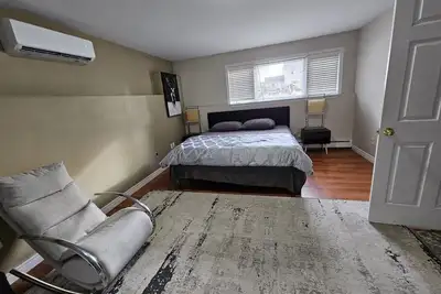 Image de Cozy 2-Bedroom Basement unit