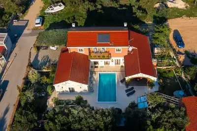 Image de Villa Pamaroka (V5432-K1) - Sibenik