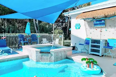 Image de Orchid Island Escape! Walk to beach 2 minut, heated pool & hot tub. Putting green.