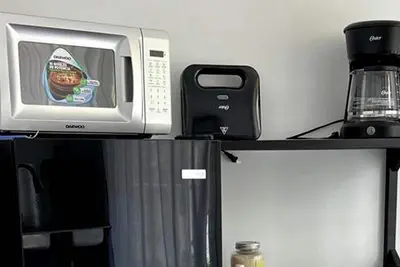 Image de Apartment 1 bedroom super nice 5 minutes from downtown quiet area.