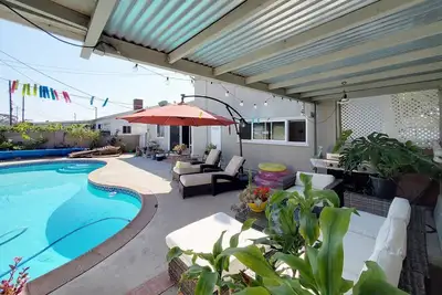 Image de 3 Bed\/2 Bath-Dogs Ok-Pool-15 min to Hermosa Beach & Dtla.