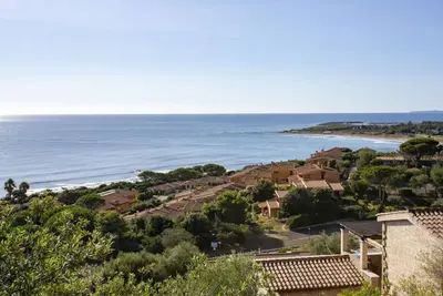 Image de Agréable appartement dans une maison de vacances avec climatisation, Tv, animaux admis et parking
