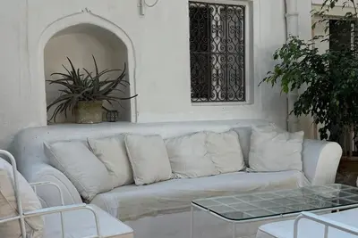 Image de Houch Traditionnel charmant, confortable au coeur du plus beau village de l'île