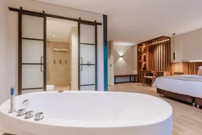 Image de w* | Deluxe Loft with Mountain Views and Bathtub