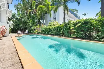 Image de 2 Bedroom Apartment in Clifton Beach
