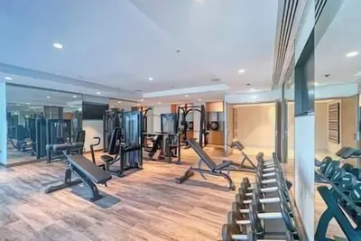 Image de Sky-High Charm: Exquisite 2bdr