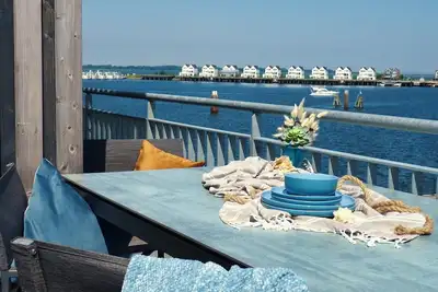 Image de Baltic Pearl - 1st row on the water, harbor view, balcony, sauna, elevator, e-charging station