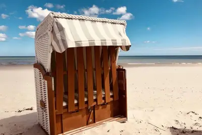 Image de Luxury apartment Sonnenloft 14 in Prora DĂĽne 7 with private sauna and fireplace