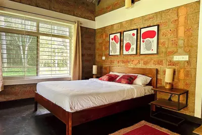 Image de Nephila Farm | Ca1 | Quiet | Remote | Nature Haven