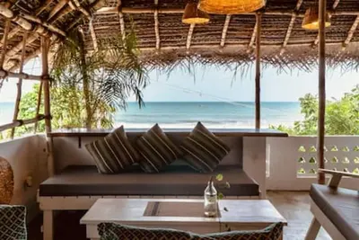 Image de Villa Frangipani - Sea Front, Ac, Wifi