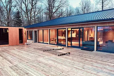 Image de Ladhus Ii - Stylish Cliff Home with Sauna & Jetty