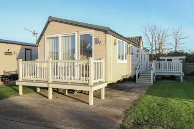 Seasalt Haven, pet friendly, with a garden in East Wittering
