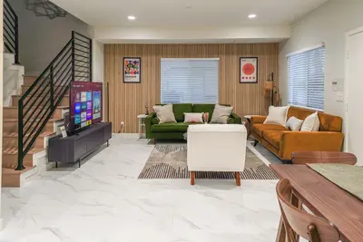 Image de Disney Family Luxe 3br Home + Game Room/Ev Charging+King Beds