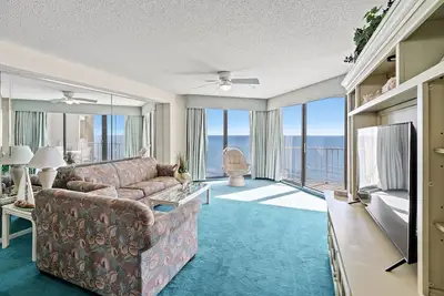 Image de One Ocean 1003 Direct Oceanfront on 10th floor