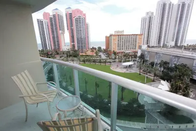 Image de O. Reserve 1017 FlatsAway 1 Bedroom Ocean View