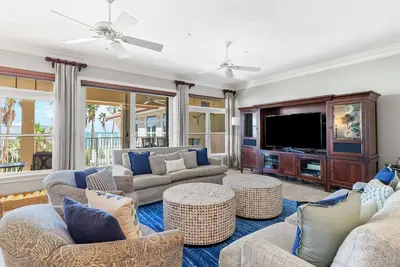 Image de Luxury Retreat for Sophisticated Travelers
