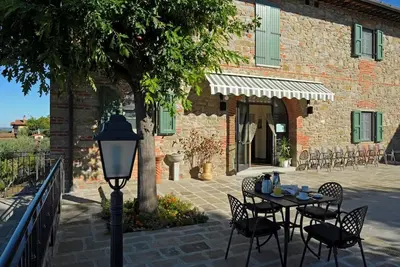 Image de Entire house with all 6 rooms. 1 fourbedded, 1 triplebedded, 4 doublerooms, all with private bath.