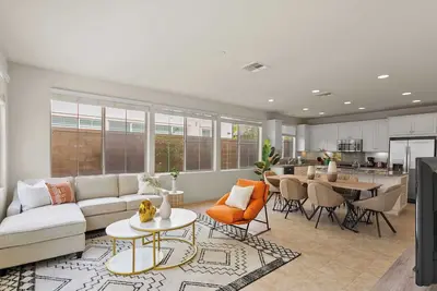 Image de Family-Ready in Portola Springs｜Flex Lease Terms｜Pet-Friendly｜Garage Ok #2943