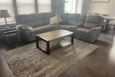 Image de Specious Home 4 bedroom house Near Airport\n