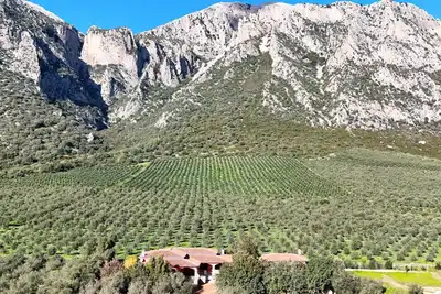 Villa with stunning views to the mountains 5km from the beach